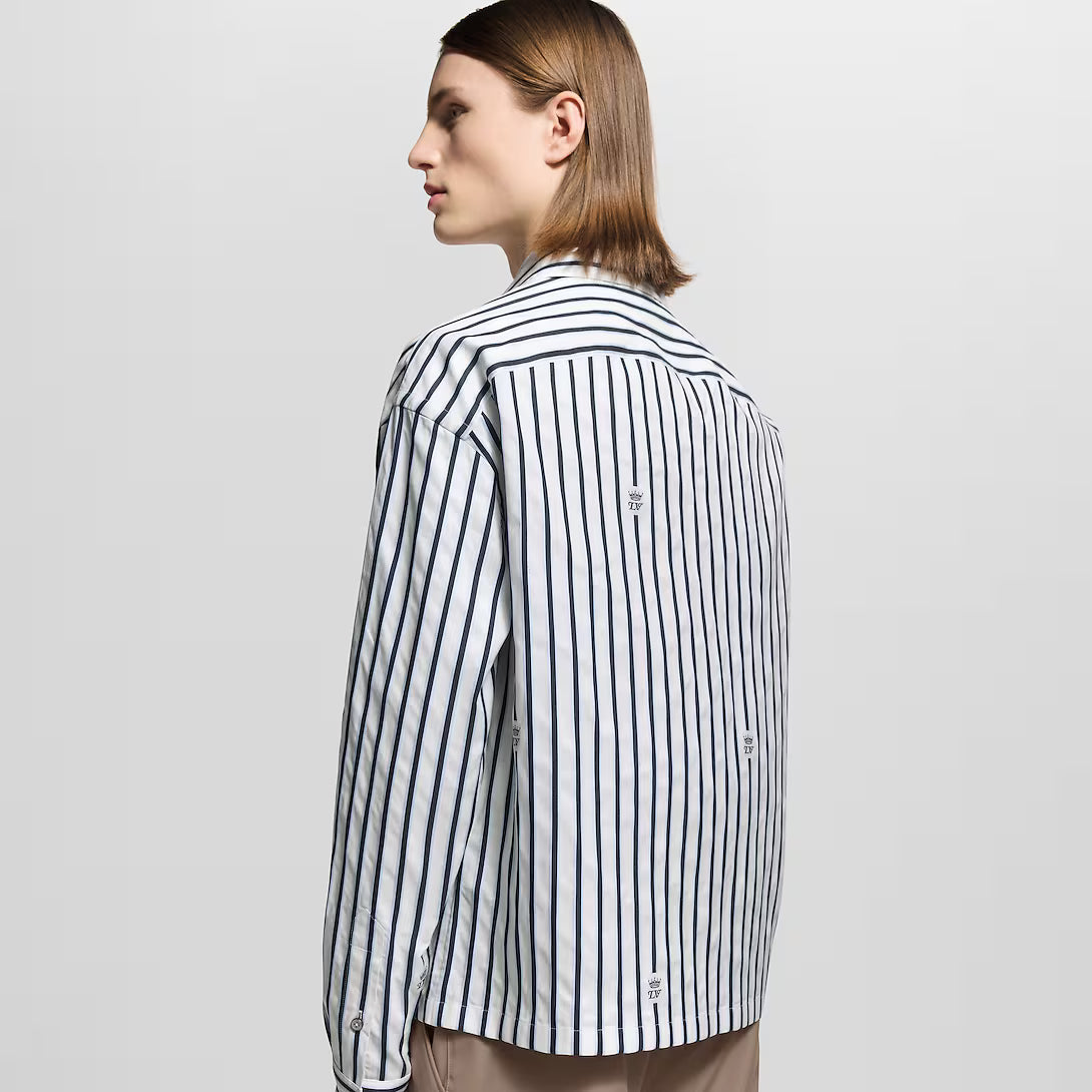 Long-Sleeved Zip-Up Shirt