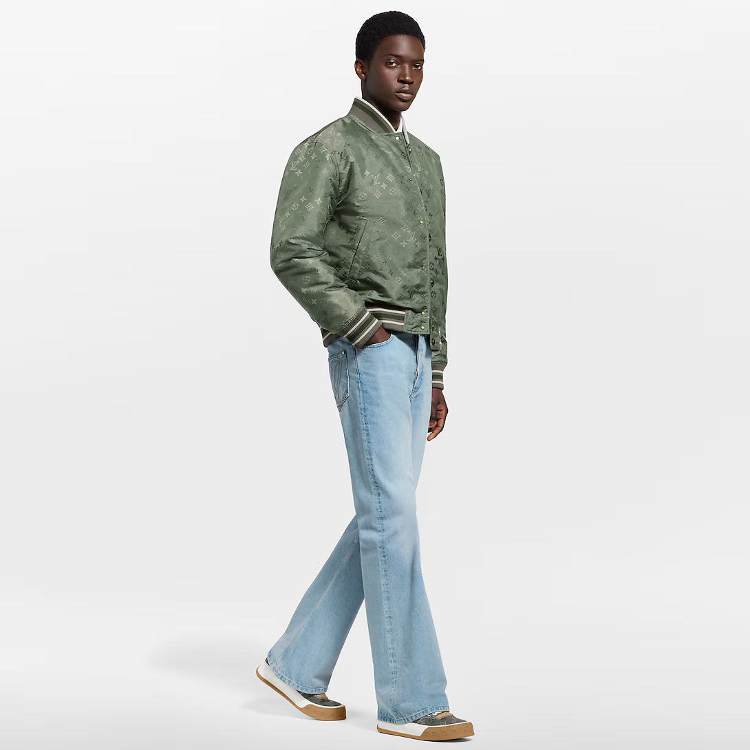 Tilted Sneaker
