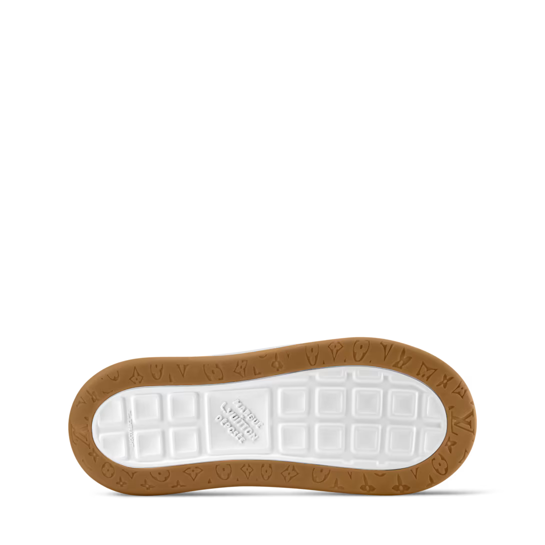 Tilted Sneaker
